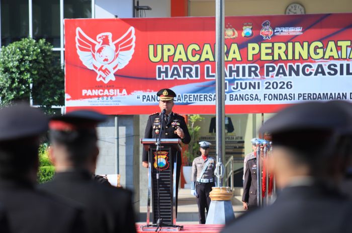 Pimpin Upacara 1 Juni, Kapolres Gresik: Jangan Biarkan Pancasila Hanya Jadi Pajangan di Dinding