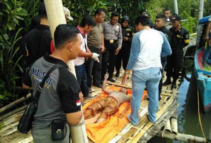 Mayat Perempuan Gegerkan Warga Rungkut Wonorejo Timur Surabaya Mayat Perempuan Gegerkan Warga Rungkut Wonorejo Timur Surabaya