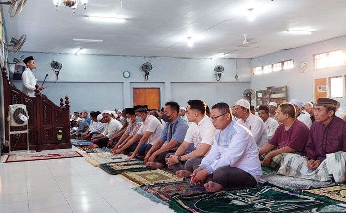 Masih Diisolasi, Si Mas Bechi Tidak Ikut Salat Idul Adha Berjemaah di Masjid Rutan Medaeng Masih Diisolasi, Si Mas Bechi Tidak Ikut Salat Idul Adha Berjemaah di Masjid Rutan Medaeng