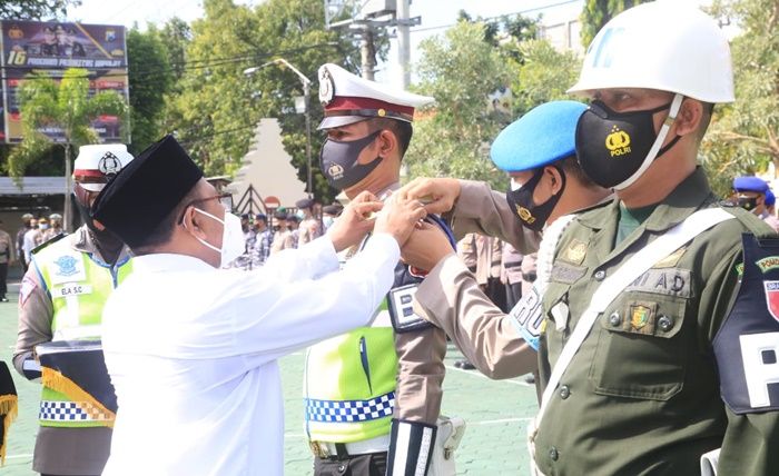 Pimpin Apel Gelar Pasukan Operasi Ketupat Semeru, Wabup Banyuwangi Bacakan Amanat Kapolri Pimpin Apel Gelar Pasukan Operasi Ketupat Semeru, Wabup Banyuwangi Bacakan Amanat Kapolri