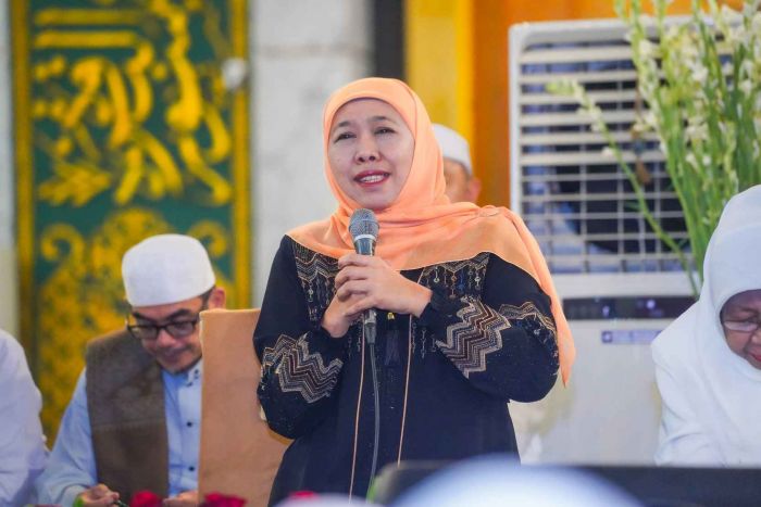 Syekh Fadhil Beri Julukan Khofifah: Ibunya Anak Yatim dan Fuqara Syekh Fadhil Beri Julukan Khofifah: Ibunya Anak Yatim dan Fuqara