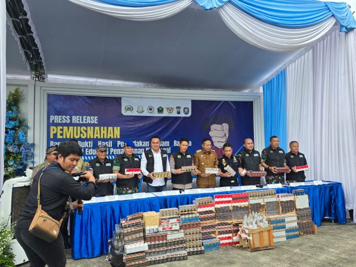 Jamin Transparansi, Bea Cukai Malang Musnahkan 2,6 Juta Batang Rokok dan MMEA Ilegal