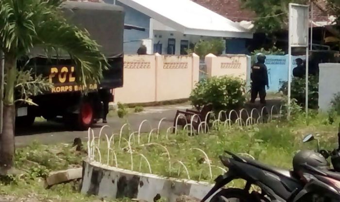 Terima Paket Misterius, Warga Jember Langsung Lapor Polisi Terima Paket Misterius, Warga Jember Langsung Lapor Polisi