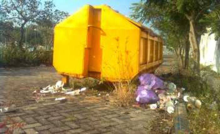 Kompleks GOR Bung Hatta Ngawi tak Terurus Kompleks GOR Bung Hatta Ngawi tak Terurus