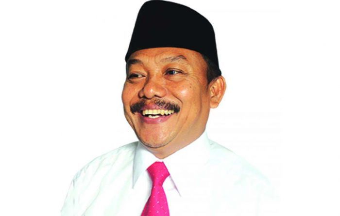Kebiasaan Baik KH Hasyim Muzadi (7): Suka Semrawung dan Bermunajat Menjelang Subuh Kebiasaan Baik KH Hasyim Muzadi (7): Suka Semrawung dan Bermunajat Menjelang Subuh