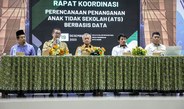 Tuntaskan Permasalahan Anak Tidak Sekolah (ATS), Pemkot Kediri Gelar Rakor Tuntaskan Permasalahan Anak Tidak Sekolah (ATS), Pemkot Kediri Gelar Rakor