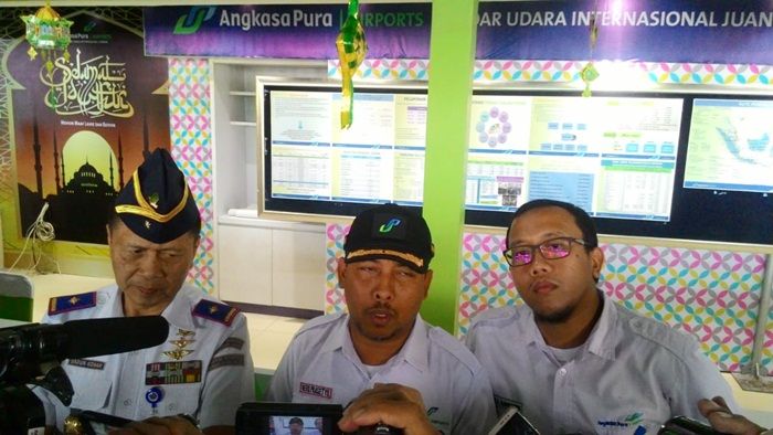 Jelang Libur Lebaran, Bandara Juanda Surabaya Siagakan Personil TNI Jelang Libur Lebaran, Bandara Juanda Surabaya Siagakan Personil TNI