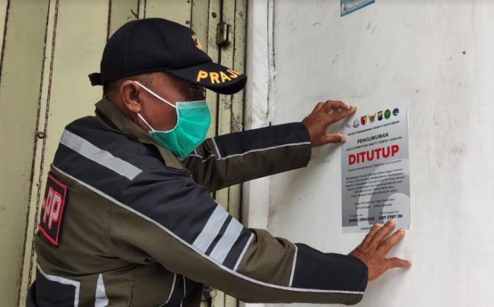 Satpol PP Kota Kediri Tutup Pusat Pertokoan Jalan Dhoho dan Patimura Satpol PP Kota Kediri Tutup Pusat Pertokoan Jalan Dhoho dan Patimura