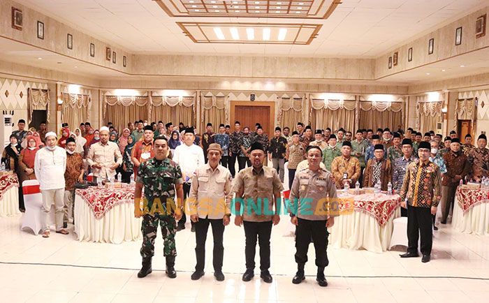 Bersama Pemkab Gresik, Densus 88 Ajak Dai dan Khatib Cegah Radikalisme Bersama Pemkab Gresik, Densus 88 Ajak Dai dan Khatib Cegah Radikalisme