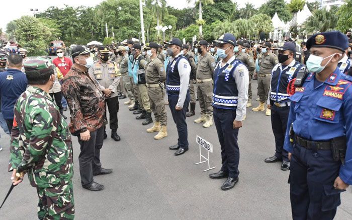 Plt Wali Kota Whisnu Pimpin Apel Gabungan dan Pantau Pos Pengamanan Malam Tahun Baru