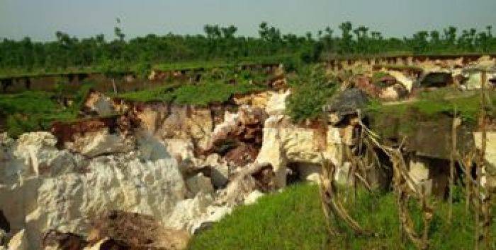Satu Korban Longsoran Batu Kumbung di Tuban Dinyatakan Tewas Satu Korban Longsoran Batu Kumbung di Tuban Dinyatakan Tewas