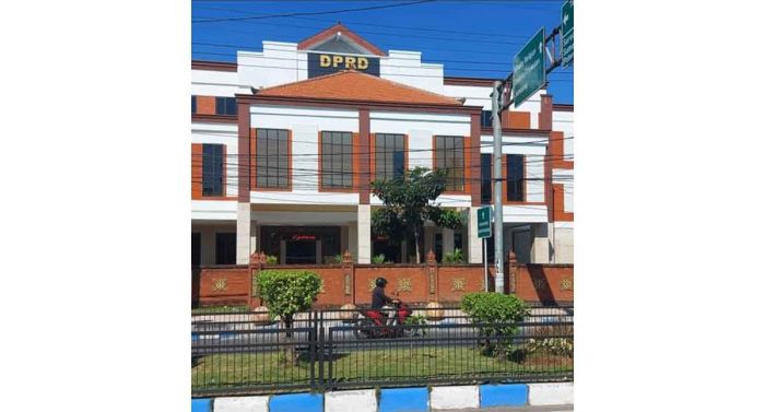 Sekretaris DPRD Kabupaten Mojokerto Dorong Kinerja Profesional dan Disiplin Sepanjang 2025