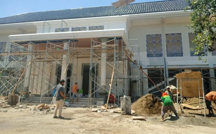 Progres Pembangunan Gedung KPU Pasuruan Tinggal Finishing