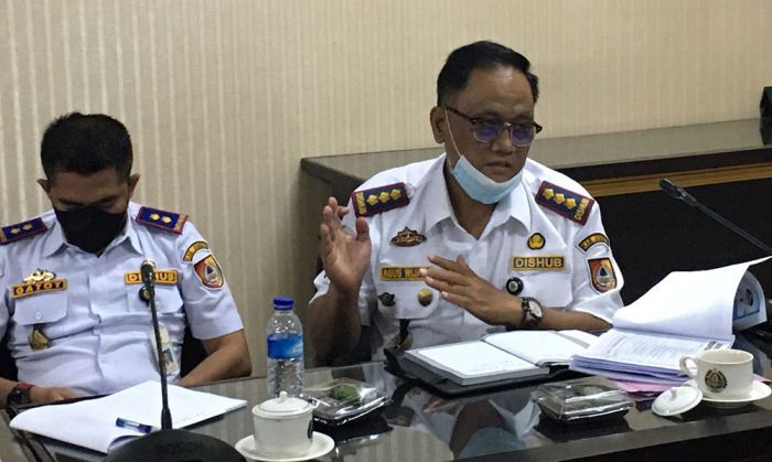 Dishub Jember akan Segera Pasang Rambu-Rambu Larangan di Jalan Kelas III Dishub Jember akan Segera Pasang Rambu-Rambu Larangan di Jalan Kelas III