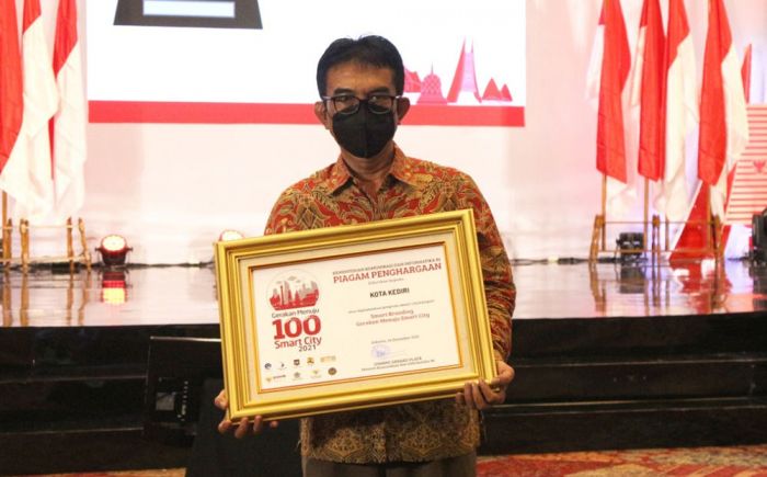Berkat Prodamas Plus, Diskominfo Kota Kediri Raih Penghargaan dari Kemenkominfo Berkat Prodamas Plus, Diskominfo Kota Kediri Raih Penghargaan dari Kemenkominfo