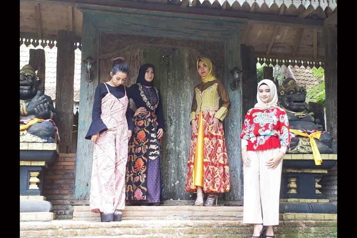 Gandeng 4 Model, Pemkab Probolinggo Kenalkan Batik Hingga Pelosok Desa 