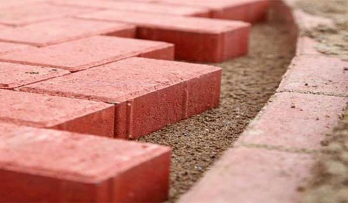 Pasang Paving Salah Sasaran, Warga Jember Lapor ke Kejari Pasang Paving Salah Sasaran, Warga Jember Lapor ke Kejari