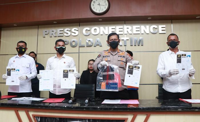 Dua Hacker Pembobol Data Kartu Kredit Kembali Dibekuk Ditreskrimsus Polda Jatim Dua Hacker Pembobol Data Kartu Kredit Kembali Dibekuk Ditreskrimsus Polda Jatim