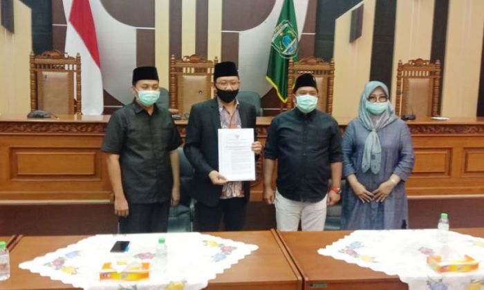 Agus Suyanto Hanya Disanksi Teguran Ringan Agus Suyanto Hanya Disanksi Teguran Ringan