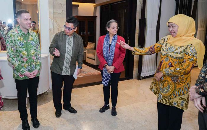Diskusi Khofifah Bersama Dubes Amerika, Bahas Kerja Sama Pendidikan hingga Kesehatan Diskusi Khofifah Bersama Dubes Amerika, Bahas Kerja Sama Pendidikan hingga Kesehatan