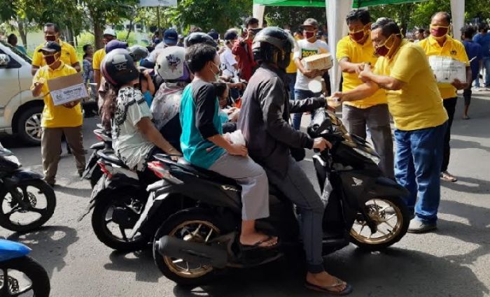 Golkar Sidoarjo Tebar 1.500 Paket Cegah Corona dan Sumbang APD untuk RS Golkar Sidoarjo Tebar 1.500 Paket Cegah Corona dan Sumbang APD untuk RS