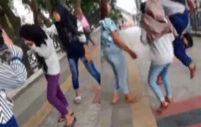 Viral, Video Remaja Putri Berkerudung Keroyok Temannya Sendiri di Alun-Alun Gresik Viral, Video Remaja Putri Berkerudung Keroyok Temannya Sendiri di Alun-Alun Gresik