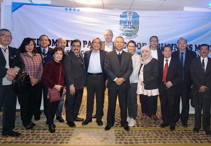 Tingkatkan Investasi, Pemprov Jatim Lakukan Bisnis Meeting di Belanda Tingkatkan Investasi, Pemprov Jatim Lakukan Bisnis Meeting di Belanda