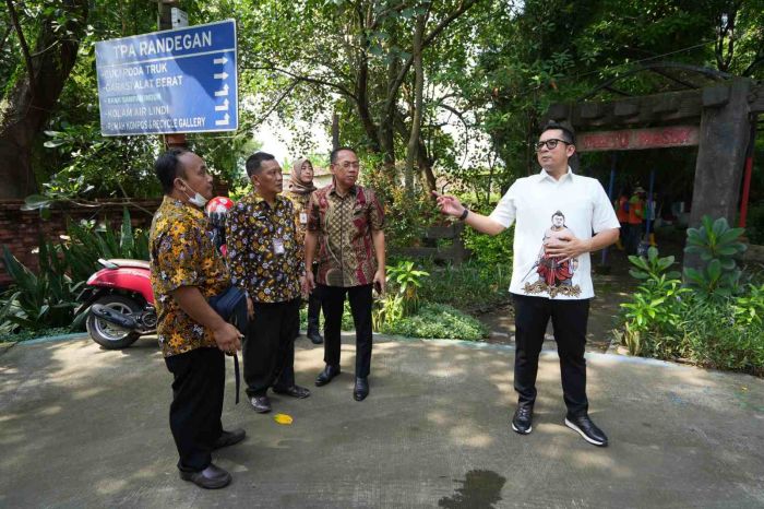 Hari Bumi, Pj Wali Kota Mojokerto Ajak Masyarakat Kurangi Sampah Berakhir di TPA Hari Bumi, Pj Wali Kota Mojokerto Ajak Masyarakat Kurangi Sampah Berakhir di TPA