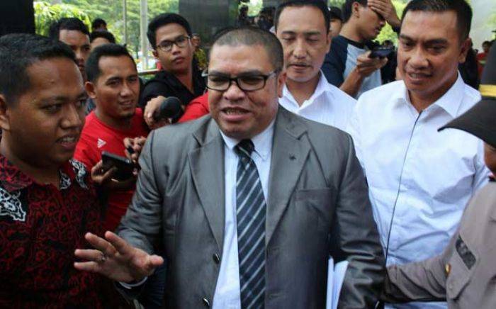 Bupati Rokan Hulu Diperiksa Perdana, Pengacara Yakin Tidak Bersalah Bupati Rokan Hulu Diperiksa Perdana, Pengacara Yakin Tidak Bersalah