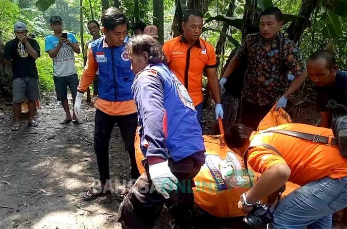 Warga Peterongan Temukan Mayat Mengambang di Sungai Desa Bongkot