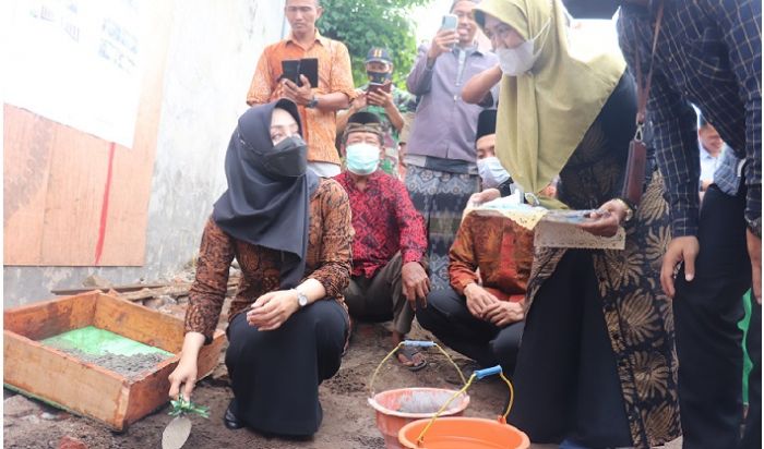 Bupati Ikfina Letakkan Batu Pertama Pembangunan Masjid Sabilul Abid Tunggalpager Bupati Ikfina Letakkan Batu Pertama Pembangunan Masjid Sabilul Abid Tunggalpager