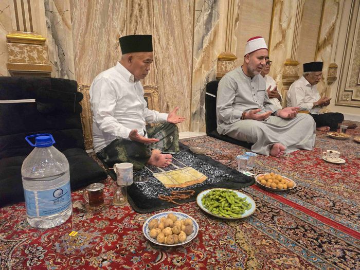 Lahir di Mesir, Kiai Asep Gelar Aqiqah untuk Cucu ke-21