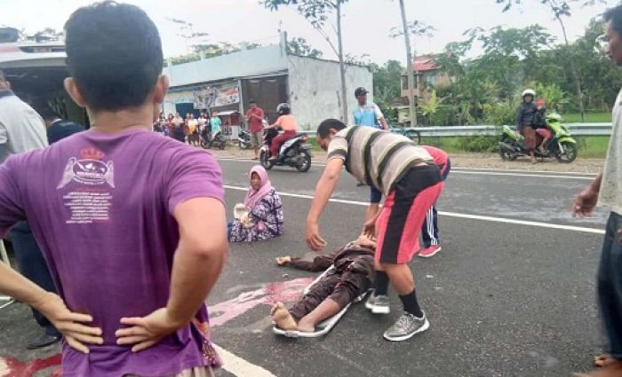 Ditabrak Truk, Satu Pengendara Motor di Pacitan Meninggal