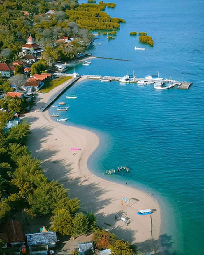 7 Pantai Eksotis di Sumenep dengan Pemandangan Menakjubkan 7 Pantai Eksotis di Sumenep dengan Pemandangan Menakjubkan