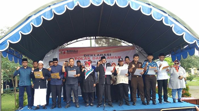 Wujudkan Pilkada Berintegritas, Panwaslu Pasuruan Gelar Deklarasi Wujudkan Pilkada Berintegritas, Panwaslu Pasuruan Gelar Deklarasi