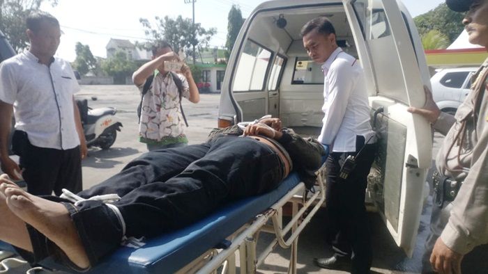 Seorang Pemudik Tewas Misterius di Sebuah Rumah Makan di Tuban Seorang Pemudik Tewas Misterius di Sebuah Rumah Makan di Tuban