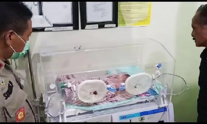 Polresta Sidoarjo Tangani Kasus Sejoli Buang Bayi di Prambon Polresta Sidoarjo Tangani Kasus Sejoli Buang Bayi di Prambon