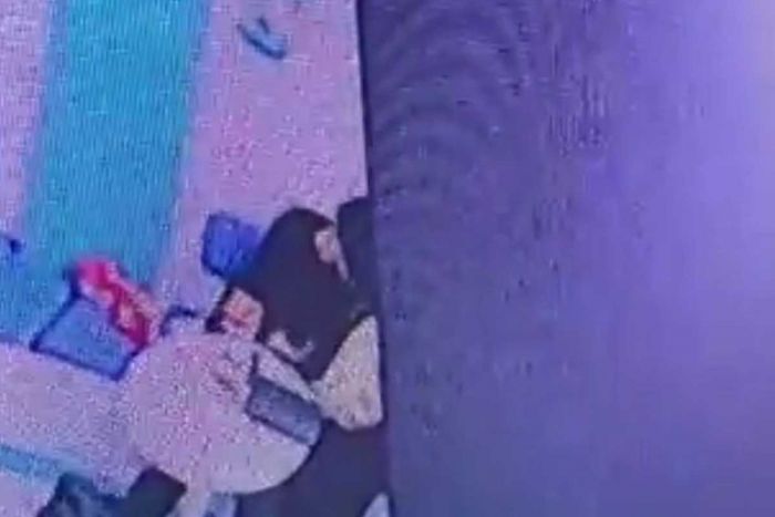 Pasangan Sejoli di Kota Malang Terekam Kamera CCTV Berbuat Mesum