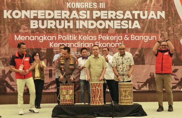 Wamenaker Ajak Serikat Buruh Berkolaborasi Revisi UU Ketenagakerjaan dan Regulasi K3