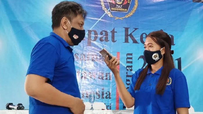PWI Kediri Gelar Rapat Kerja di Bukit Daun PWI Kediri Gelar Rapat Kerja di Bukit Daun