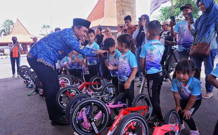 Mas Adi Lepas Puluhan Kontingen KORMI Kota Pasuruan pada Ajang Forda II Jatim 2024 Mas Adi Lepas Puluhan Kontingen KORMI Kota Pasuruan pada Ajang Forda II Jatim 2024