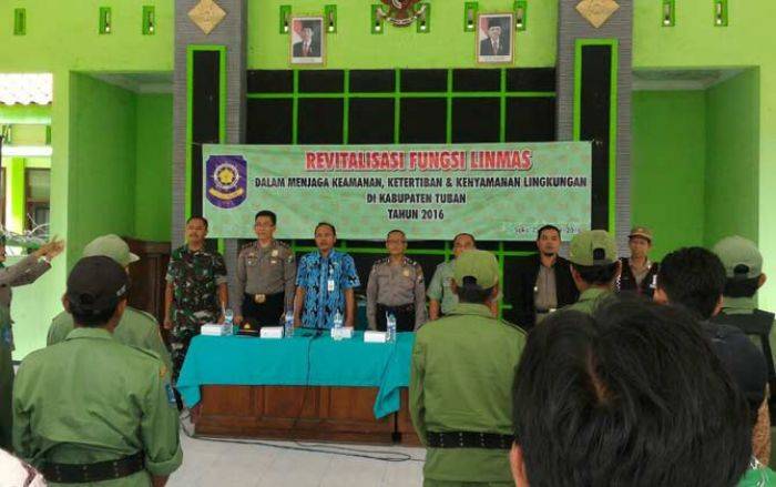 Maksimalkan Fungsi, Satpol PP Gelar Penyuluhan untuk Linmas Desa di Soko Maksimalkan Fungsi, Satpol PP Gelar Penyuluhan untuk Linmas Desa di Soko