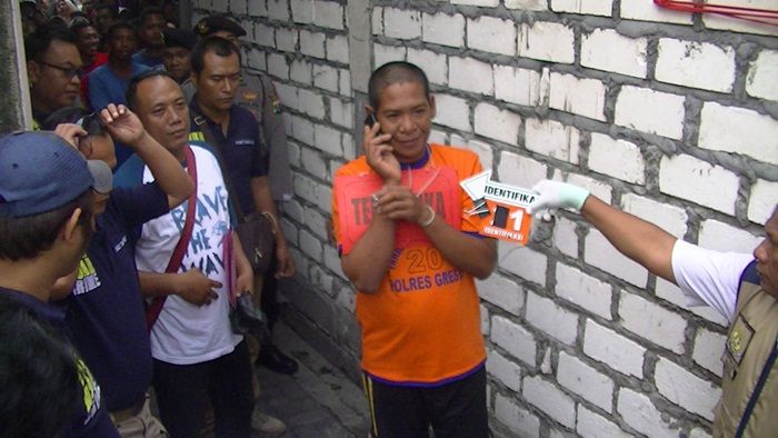 Polres Gresik Gelar Rekonstruksi Pembunuhan Janda Sindujoyo Polres Gresik Gelar Rekonstruksi Pembunuhan Janda Sindujoyo
