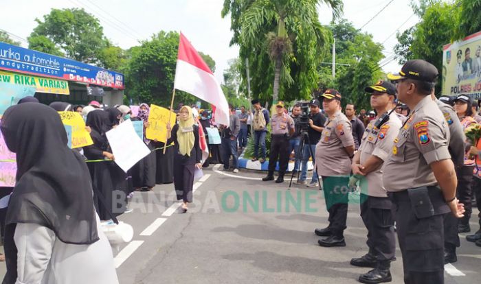 Aliansi Kota Santri Desak Polisi Segera Tangkap Putra Kiai Pelaku Kekerasan Seksual Aliansi Kota Santri Desak Polisi Segera Tangkap Putra Kiai Pelaku Kekerasan Seksual