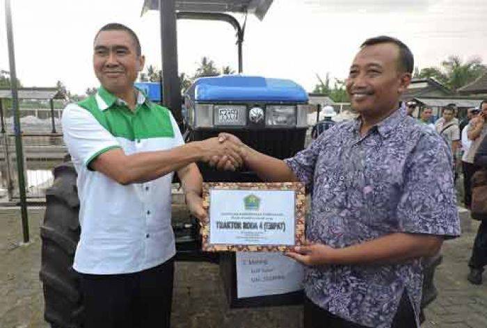 Wali Kota Malang Serahkan Bantuan Pertanian Wali Kota Malang Serahkan Bantuan Pertanian
