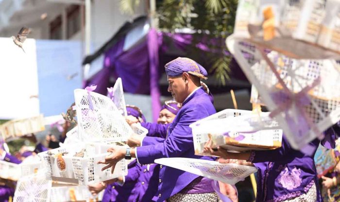 Di Upacara Manusuk Sima, Wali Kota Kediri Ajak Masyarakat Jaga Lingkungan