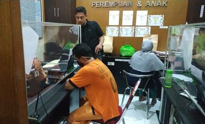 Bejat! ​Oknum Guru SMP di Blitar Setubuhi Siswinya Saat Study Tour