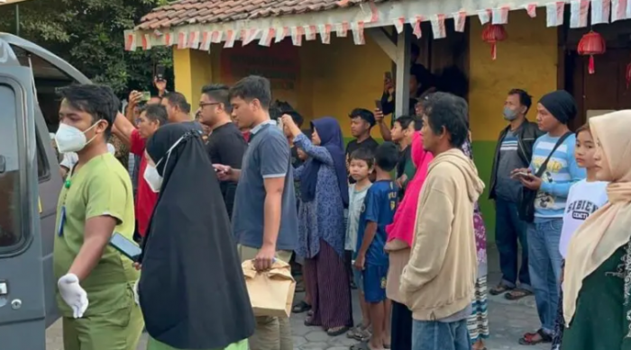 Polisi Tetapkan Ibu Kandung Sebagai Tersangka Tewasnya Kakak-Beradik di Kota Kediri Polisi Tetapkan Ibu Kandung Sebagai Tersangka Tewasnya Kakak-Beradik di Kota Kediri