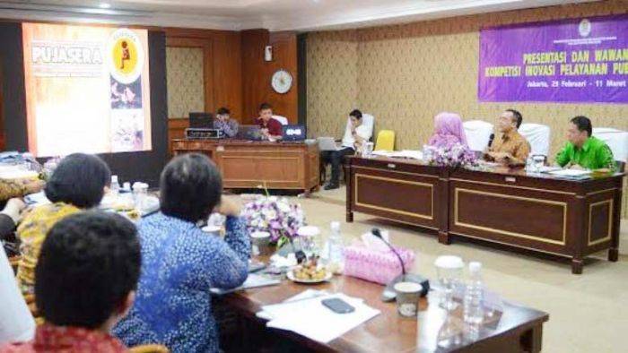 Arisan Jamban di Banyuwangi: Bayar Rp 40 Ribu per Bulan, Dapat Jamban Baru Arisan Jamban di Banyuwangi: Bayar Rp 40 Ribu per Bulan, Dapat Jamban Baru