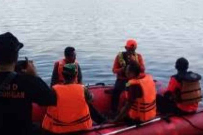 Perahu Bocor, Empat dari 3 Korban Tenggelam di Sungai Bengawan Solo Ditemukan Tewas Perahu Bocor, Empat dari 3 Korban Tenggelam di Sungai Bengawan Solo Ditemukan Tewas